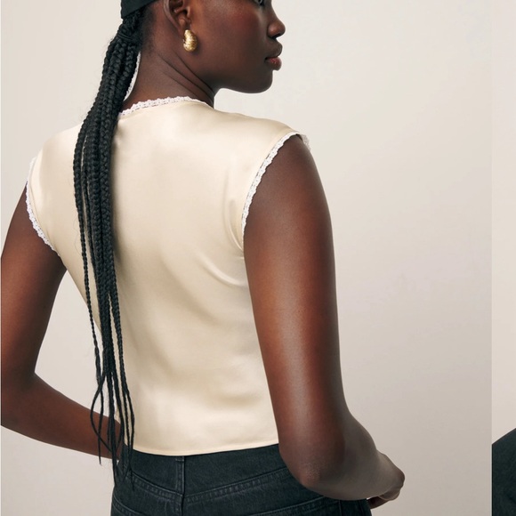 Reformation Cherry Silk top - Picture 4 of 4